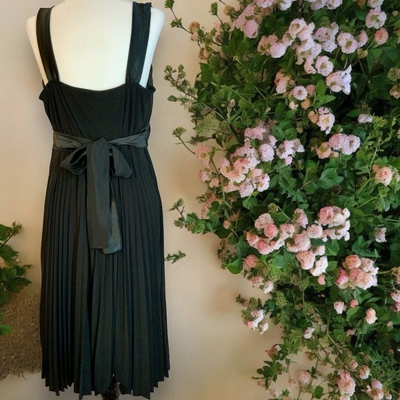 Taboo Black Pleated Dress Size 3X - Picture 3 of 4